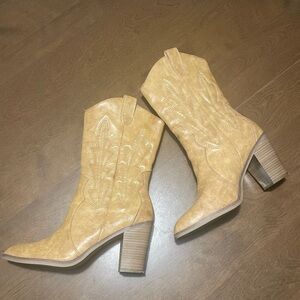 Tan cowgirl heeled boots